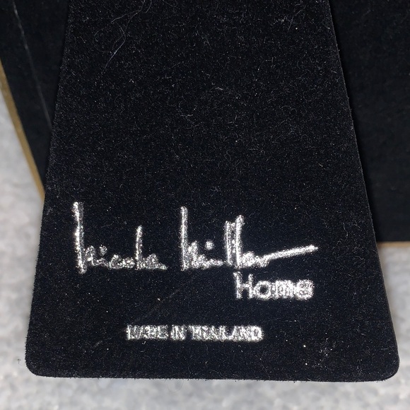 Nicole Miller Gold Arch Picture Frame - Picture 2 of 8